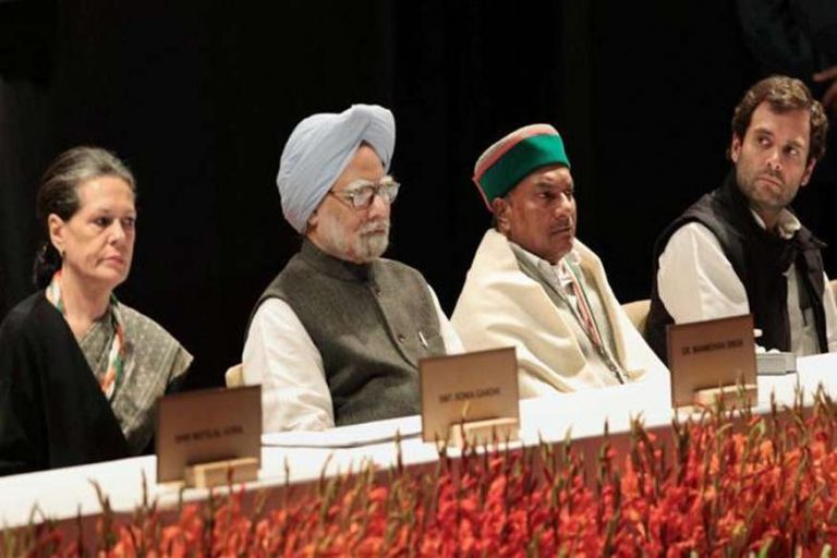 अगस्ता-वेस्टलैंड करार: क्या फाइलों के बारे में बिचौलिए मिशेल को यूपीए के रक्षा मंत्री एके एंटनी से ज्यादा जानकारी थी?