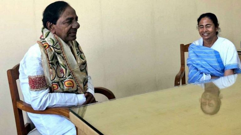 केसीआर ने तीसरे मोर्चे मोर्चे को लेकर शुरू किया मैराथन दौरा, नाखुश कांग्रेस ने बताया मोदी-शाह का एजेंट
