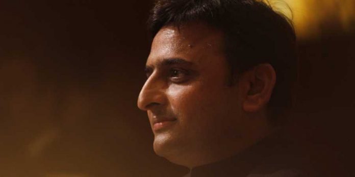अखिलेश यादव, मायावती और ममता बनर्जी