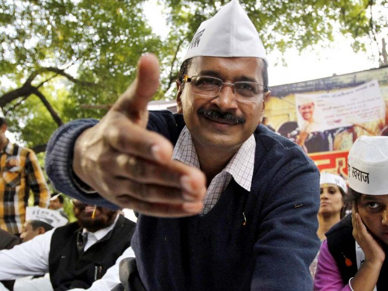 गौ-भक्त केजरीवाल, क्या से क्या हो गए देखते देखते