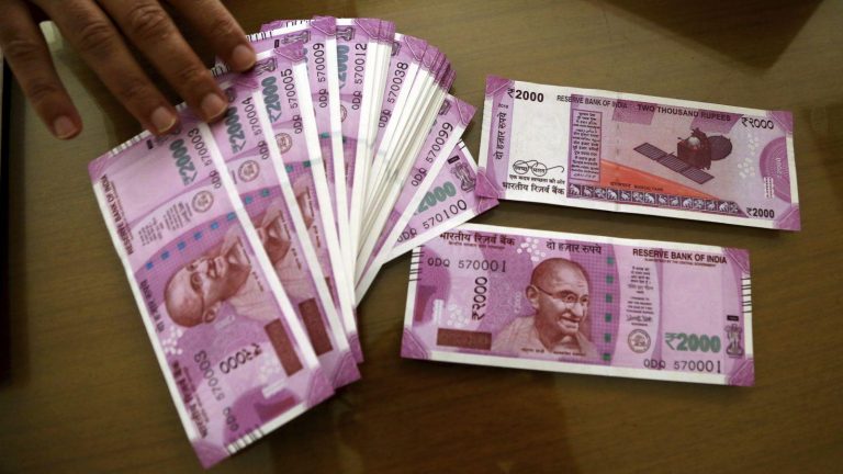 न्यूनतम आमदनी योजना: क्या मोदी सरकार बजट में लेगी यह रिस्क?