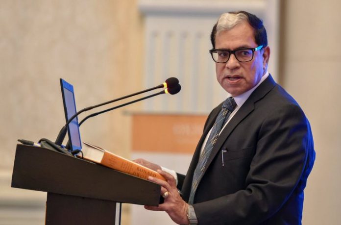 जस्टिस एके सीकरी