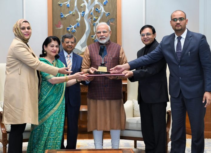 नरेंद्र मोदी