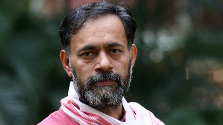 योगेंद्र यादव का दावा: अबकी बार 272 पार, आएगा तो मोदी ही