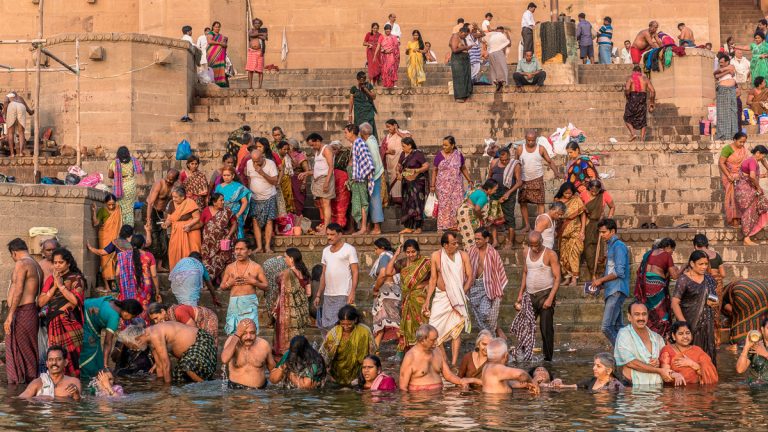 मकर संक्रांति: जीवन के विज्ञान और महात्म्य का उत्सव