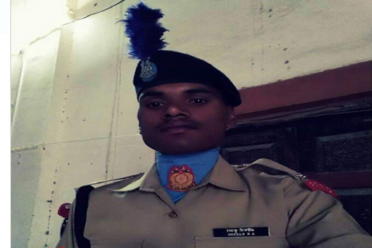पुलवामा के वीर: छिन गया सबसे छोटा बेटा, मज़दूर पिता ने कहा ‘ख़ून का बदला ख़ून’