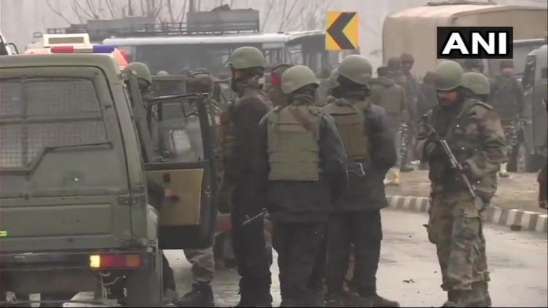 CRPF के एक दर्जन से अधिक जवान आतंकी हमले में शहीद, 45 से अधिक घायल