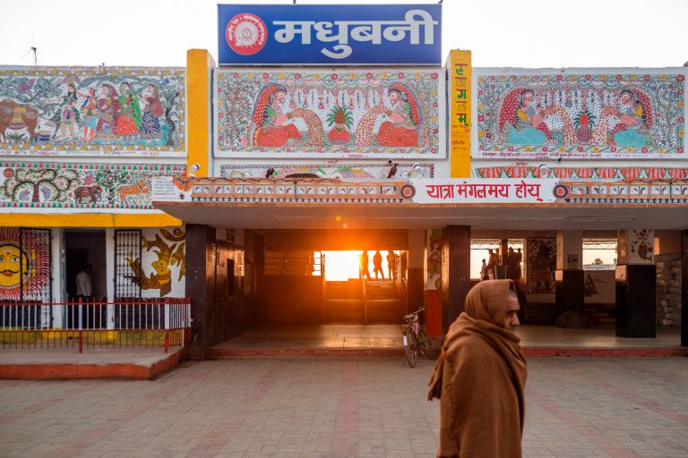 ट्रेन पर मिथिला पेंटिंग देख चमत्कृत हुए जापान और कनाडा, कहा ‘हमें भी चाहिए’