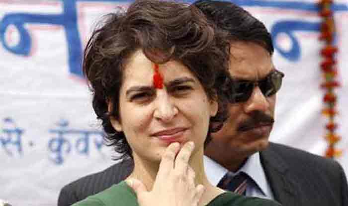 BIGG BREAKINGG: प्रियंका को UP में घुसने पर रोक, लोकतंत्र भयंकर ख़तरे में!