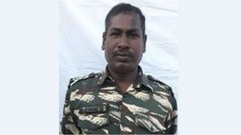 पुलवामा के वीर: बेटी की शादी के लिए लड़का देखने जाने वाले थे संजय, पत्नी को नहीं मिला चेक