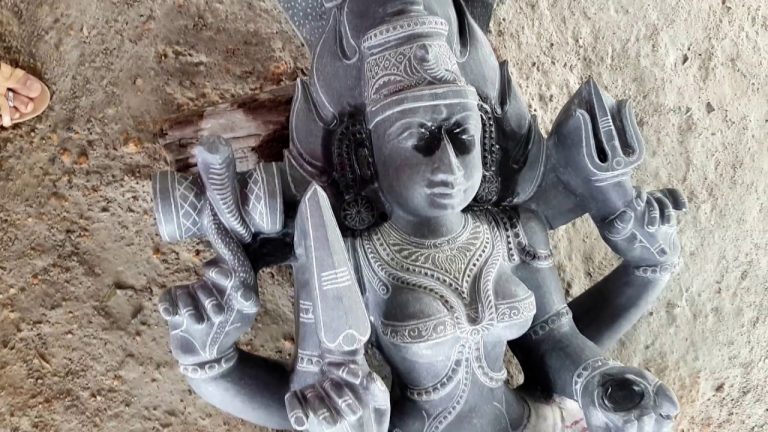 कर्नाटक में फिर तोड़ी गई हिंदू देवी-देवताओं की मूर्तियाँ, इलाके में भारी तनाव