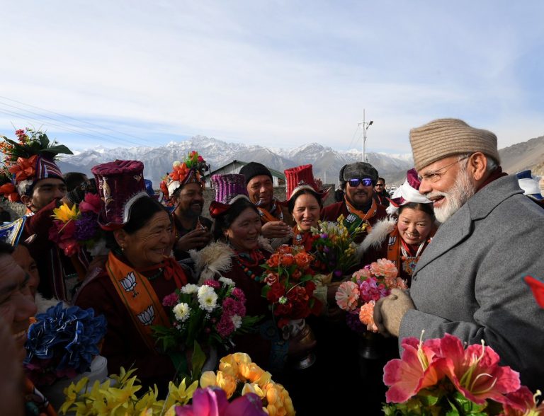 जम्मू-कश्मीर में लद्दाख को अलग डिवीज़न बनाने के क्या मायने हैं