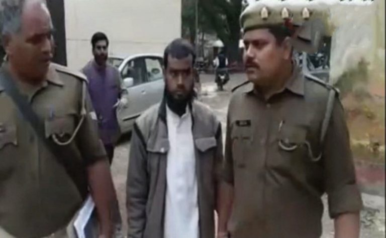 एयर स्ट्राइक से ख़फ़ा ‘इस्लामिक स्कॉलर’ ने शेयर की मोदी की एडिट की हुई भद्दी तस्वीरें, गिरफ़्तार