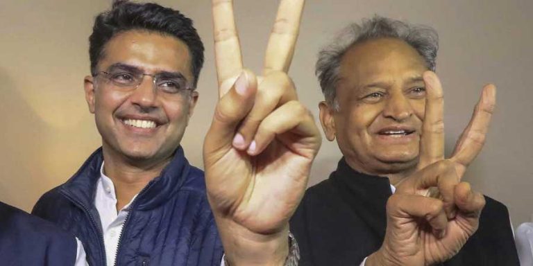 राजस्थान कॉन्ग्रेस में गहराई दरार: विधायक की माँग, गहलोत हटाओ, पायलट लाओ