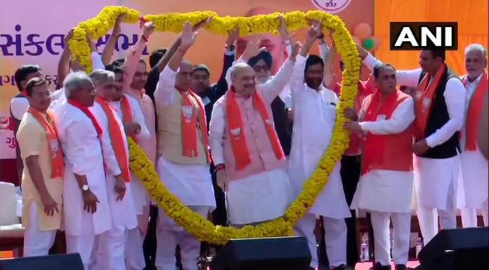 गाँधीनगर में BJP का शक्ति प्रदर्शन: अमित शाह NDA के सहयोगियों के साथ अपना नामांकन दाखिल करने पहुँचे