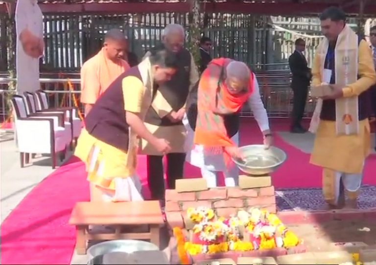 PM ने किया काशी विश्वनाथ मंदिर कॉरिडोर का शिलान्यास, कहा: ‘काशी की नई पहचान बनने वाली है’