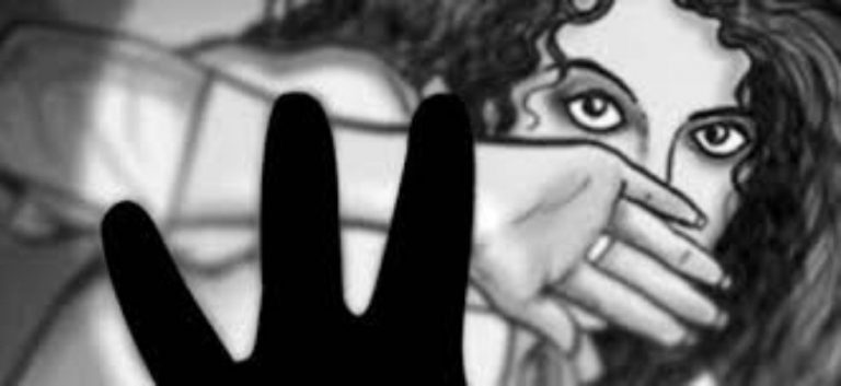 फुरकान और परवेज़ ने दुष्कर्म के बाद पंचायत में लगाई युवती की बोली, अश्लील वीडियो बनाकर पति को भेजा, गाँव में तनाव