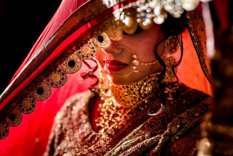 दुल्हन ने अनपढ़ दूल्हे से शादी करने से किया इनकार, पढ़े-लिखे व्यक्ति से विवाह करने का मिला प्रस्ताव