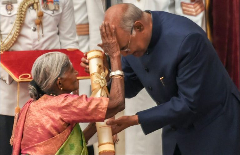 पौधों को सींचने कमर और सिर पर पानी लेकर 4 किमी तक जाती थीं राष्ट्रपति को ‘आशीर्वाद’ देने वाली ‘वृक्ष माता’