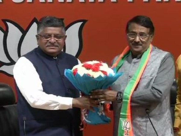 टॉम वडक्कन हुए बीजेपी में शामिल