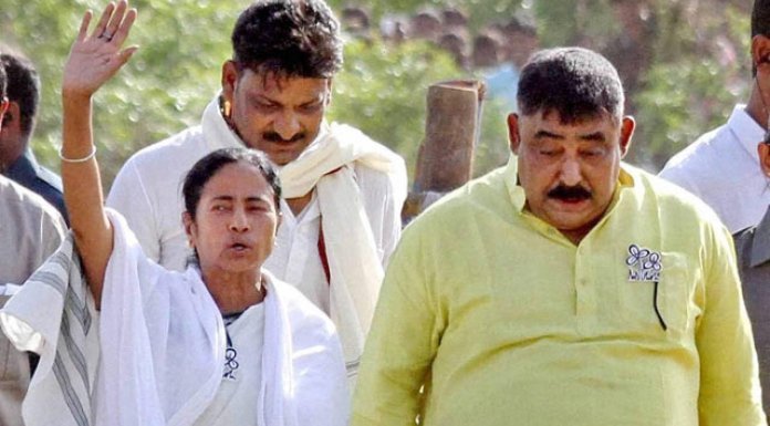 EC से चुनाव में धांधली की ‘अनुमति’ माँगने वाले TMC नेता पर आयोग रखेगा निगरानी