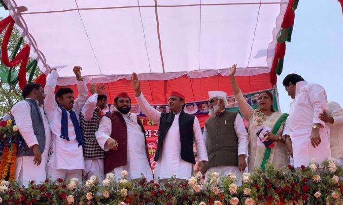 शफीकुर्रहमान बर्क़ ने मंच से दिया विवादित बयान