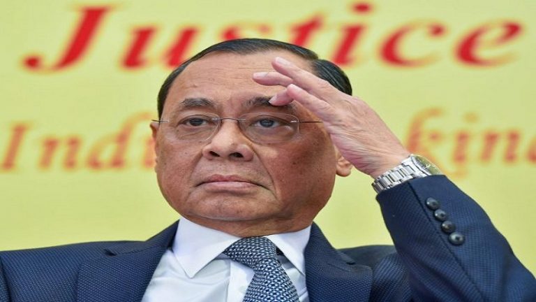 CJI यौन शोषण मामला: SC के वकीलों ने की निष्पक्ष जाँच की माँग, सभी 27 जज मुख्य न्यायाधीश के साथ खड़े