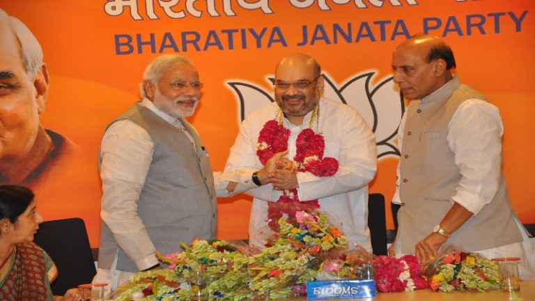 BJP का संकल्प पत्र: आर्टिकल 35A | राष्ट्रीय सुरक्षा | किसानों की आय | दोगुने डॉक्टर | 3rd आर्थिक महाशक्ति