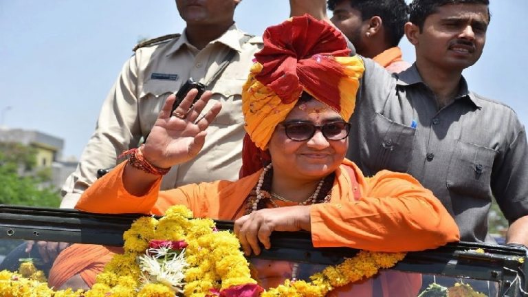 जिस साध्वी को ‘हिन्दू आतंकी’ कह कर  टॉर्चर किया, वही बनीं कॉन्ग्रेस की सबसे बड़ी चुनौती