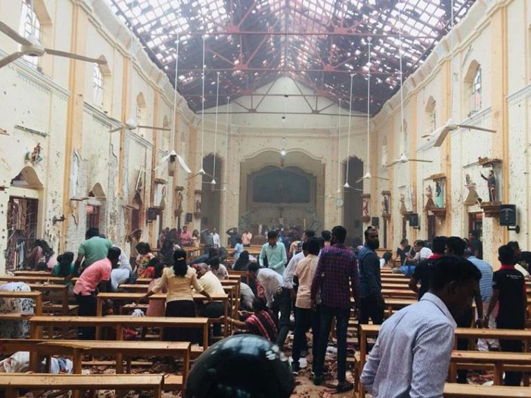 ईस्टर के मौके पर श्रीलंका में सीरियल ब्लास्ट: 25 की मौत, 280 घायल
