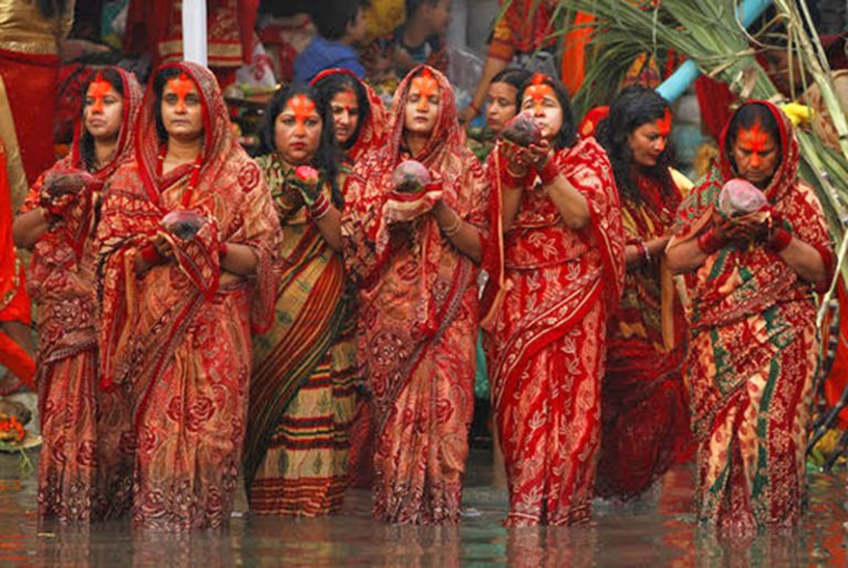 12-24-36 घंटे का निर्जला व्रत है छठ: नहाय-खाय के साथ आज शुरू हुआ धार्मिक आस्था का महापर्व