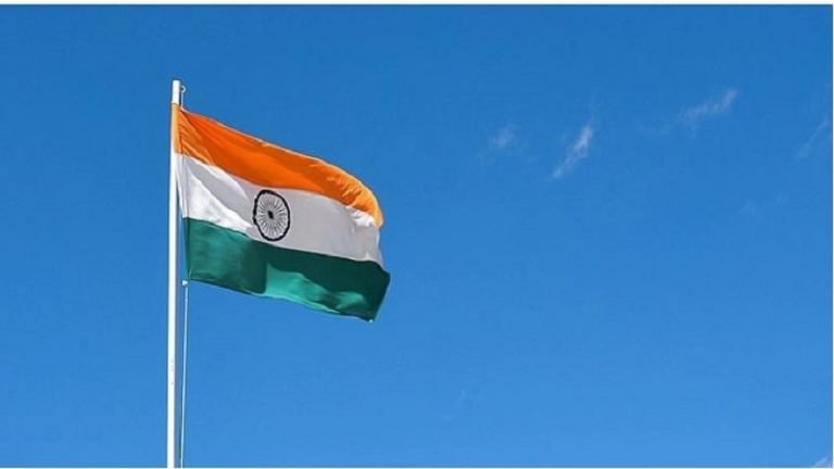 J&K के किश्तवाड़ में तिरंगा फहराने के लिए भारतीय छात्रों को करना पड़ रहा है आन्दोलन