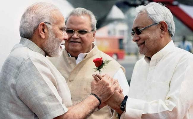 नरेंद्र मोदी नीतीश कुमार
