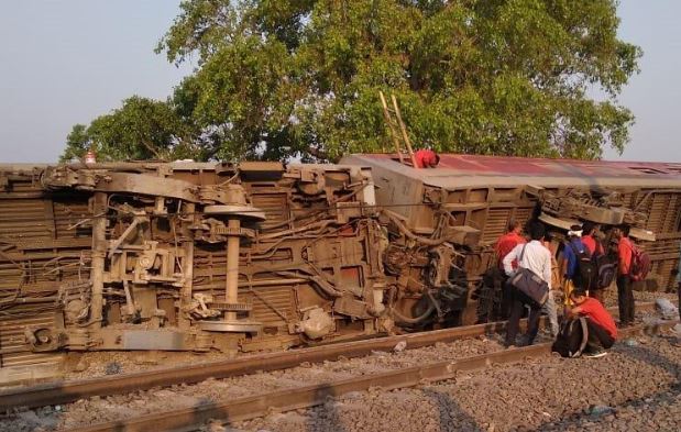 पूर्वा एक्सप्रेस