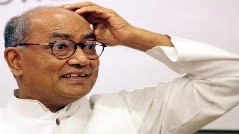 मतदान न कर पाने वाले दिग्विजय सिंह को BJP ने बताया Nervous, साध्वी ने कहा ‘धर्मयुद्ध है यह’