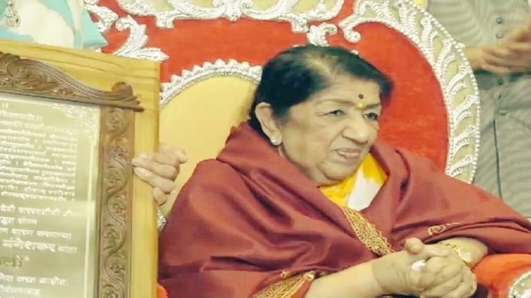 लता मंगेशकर को तो छोड़ दो कॉन्ग्रेसियों, सावरकर की तारीफ़ कर उन्होंने ऐसा क्या गुनाह कर दिया भाई!