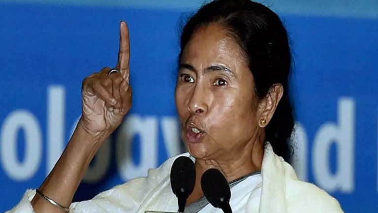 ‘…वरना मैं एक सेकंड में दिल्ली BJP ऑफिस और तुम्हारे घरों पर कब्ज़ा कर सकती हूँ’