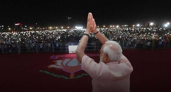 नरेंद्र मोदी