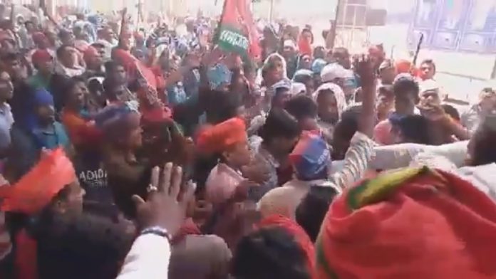 सपा-बसपा कारकर्ता लड़ाई
