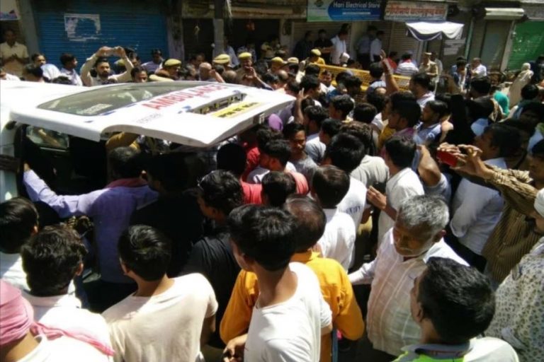 भारत की हत्या, मथुरा में बवाल: हनीफ और शाहरूख संग 15 गुंडों पर FIR