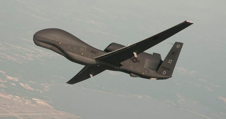 इंटरनेशनल राड़ा: ईरानी सेना ने मार गिराया अमेरिका का RQ-4 ग्लोबल हॉक ड्रोन, बढ़ सकता है तनाव