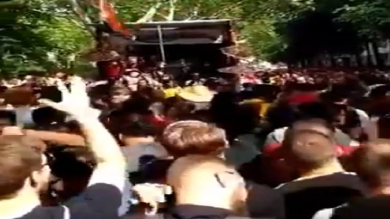 FACT CHECK: इंग्लैंड में World Cup और भोजपुरी गाना ‘लॉलीपॉप लागेलू’, मीडिया फैला रहा झूठ