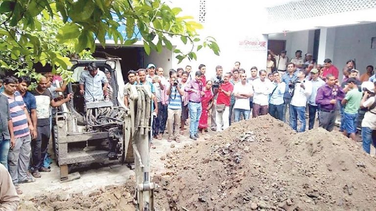 मुजफ्फरपुर शेल्टर होम रेप केस: कौन है ‘तोंद वाला नेता और मूँछ वाला अंकल’, CBI पर भी लगे आरोप