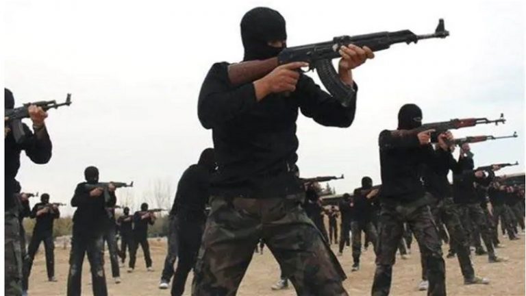 नाम- आदिल, घर-J&K, पढ़ाई- ऑस्ट्रेलिया से MBA… लेकिन बना ISIS लड़ाका, बाप लगा रहे गुहार
