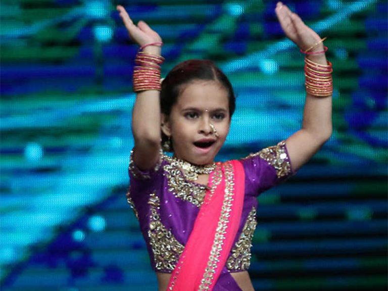 बच्चों का नृत्य विचारोत्तेजक नहीं बल्कि उनकी क्षमता-शक्ति का परिचायक है, इसे सीमाओं में न बाँधें…