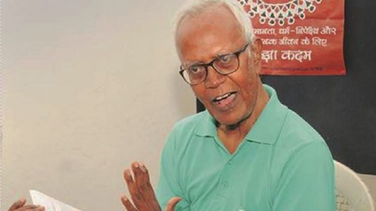 जेल में बंद नक्सलियों को निर्दोष बताने वाले फादर स्टेन स्वामी के घर छापेमारी