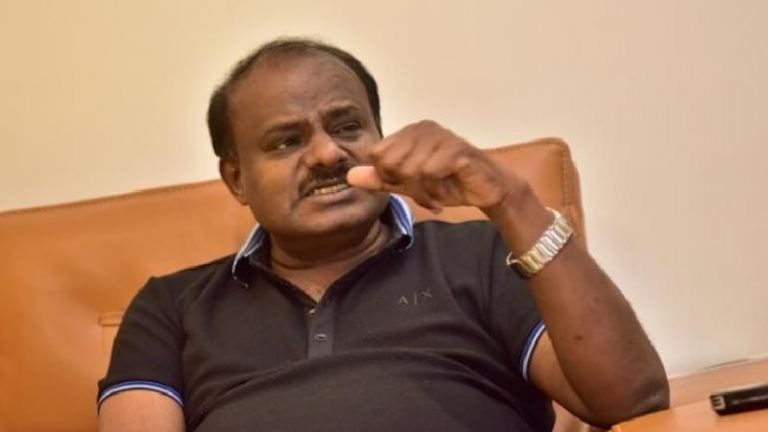 सरकारी बस में गए और चटाई पर सोए, फिर भी कुमारस्वामी ने ख़र्च किए ₹1 करोड़
