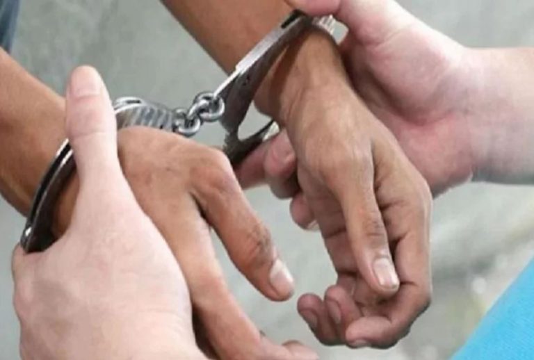 अलीगढ़ मर्डर केस में तीसरा आरोपित मेंहदी हसन भी गिरफ्तार, वकील नहीं लड़ेंगे केस