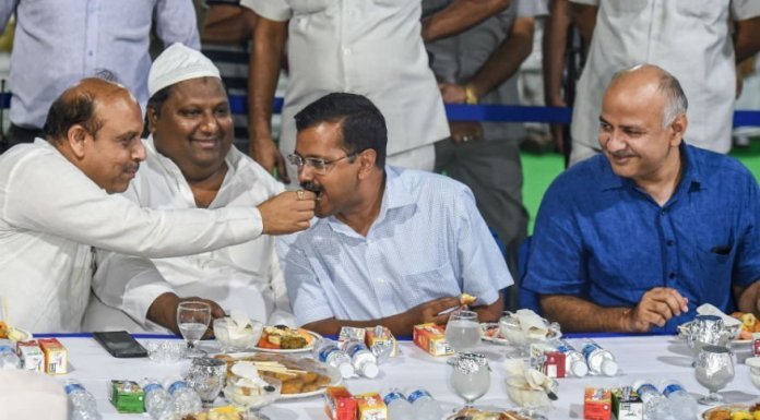 विजेंद्र गुप्ता ने केजरीवाल-मनीष सिसोदिया पर किया मानहानि का केस, जाने क्या है मामला