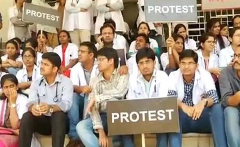 ममता से बातचीत को सशर्त तैयार हुए डॉक्टर, जगह खुद तय करेंगे